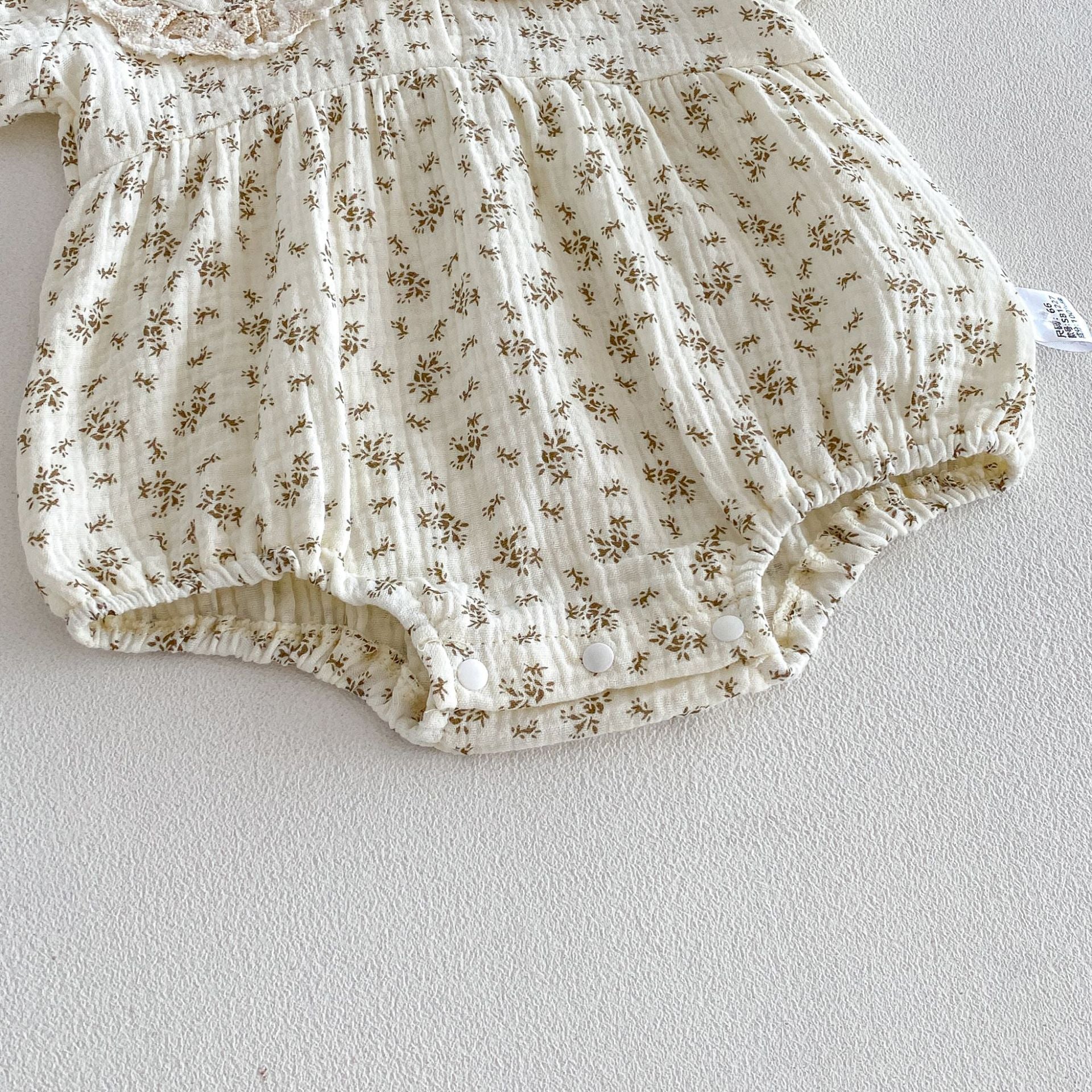 Summer Arrival Baby Girls Short Sleeves Flowers Pattern Vintage Bodysuit with Hat, MyKids-USA®, Baby & Children's One-Pieces, MyKids-USA -  -  -  -  -  -  - .