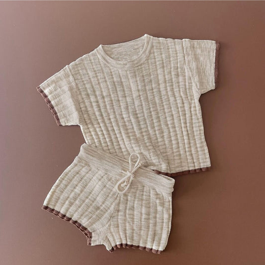 Arrival Spring and Summer Baby Kids Short Sleeves Striped Pattern T-shirt and Shorts Knitted Clothing Set