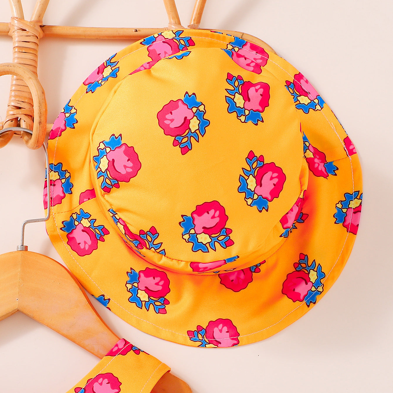 Design Summer Baby Kids Girls Sleeveless Flowers Pattern Dress with Hat