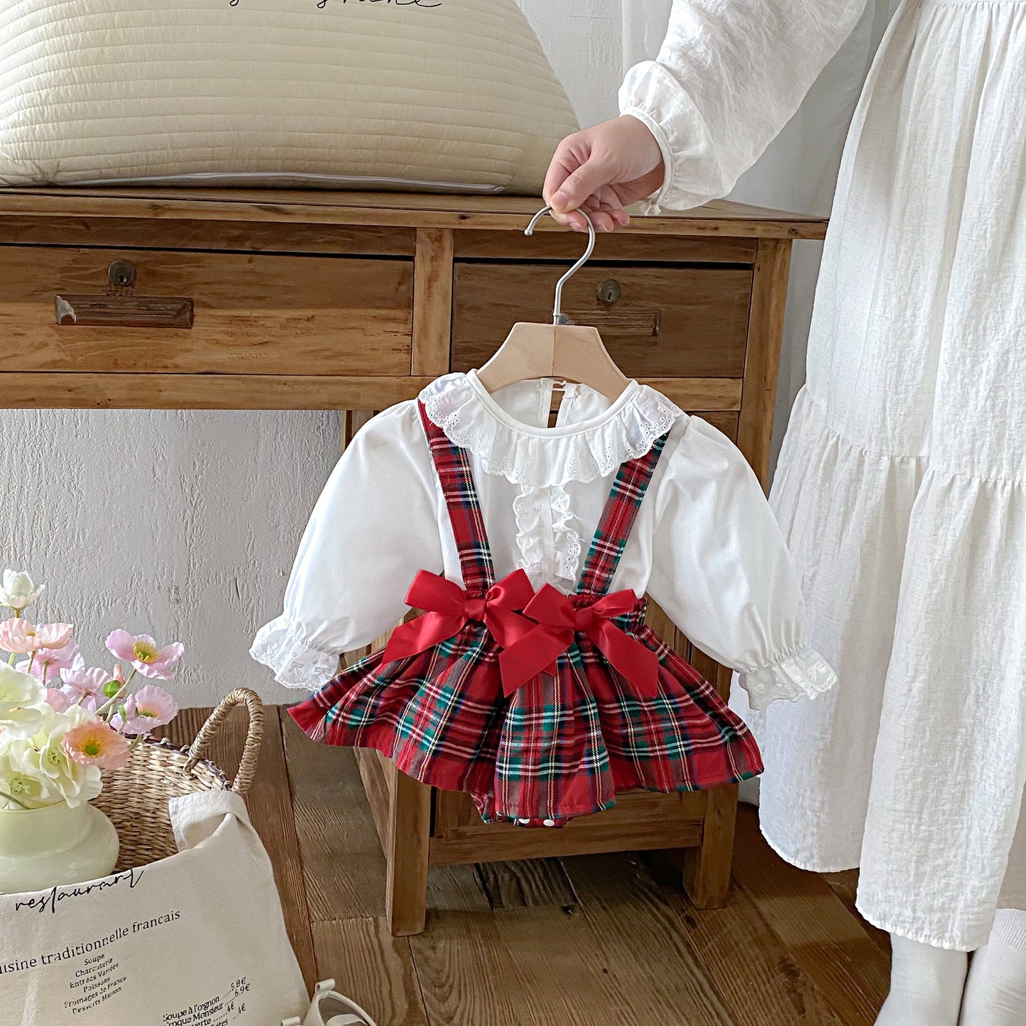 Spring and Autumn Baby Kids Girls Long Sleeves Solid Color Top and Plaid Sleeveless Bodysuit Overalls Clothing Set