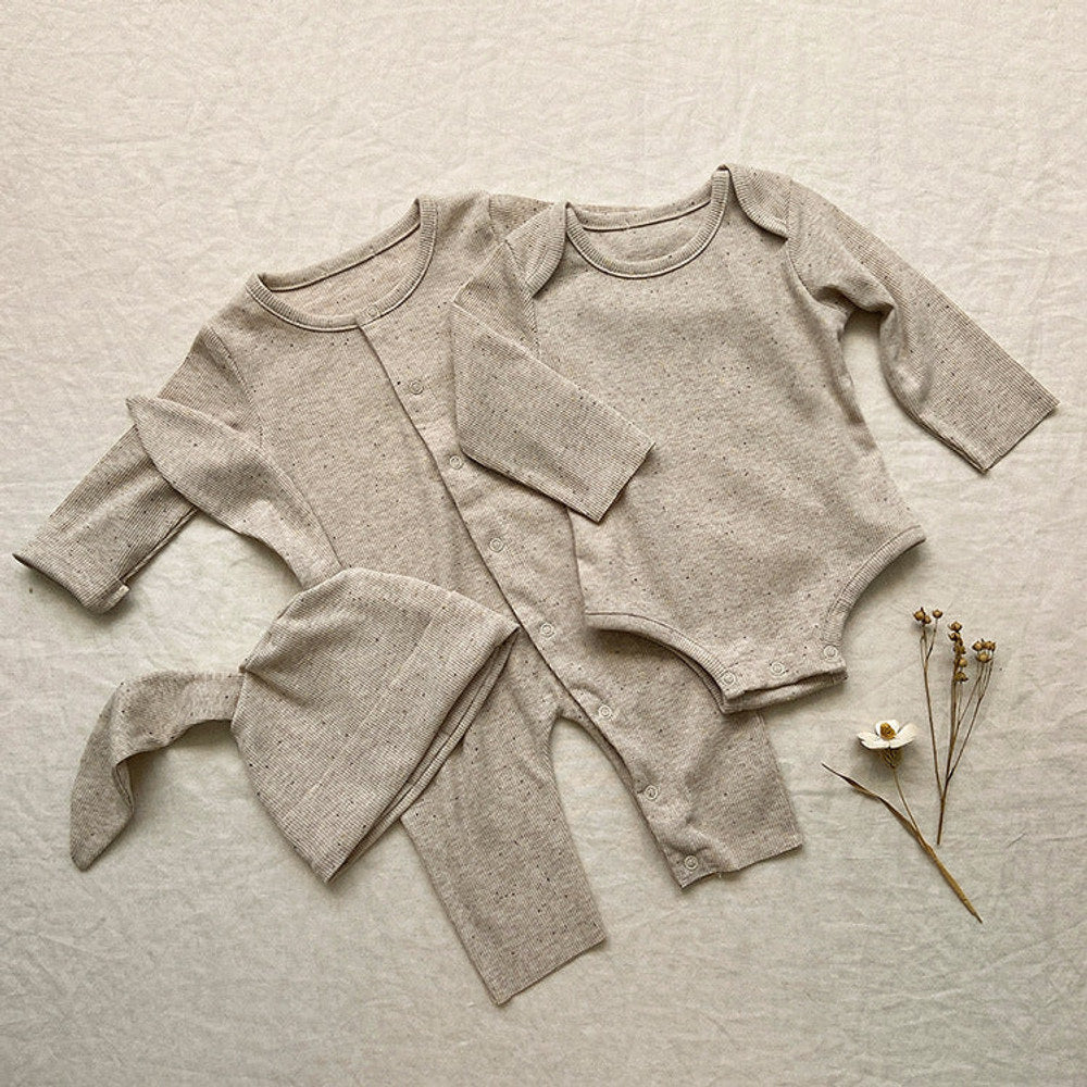 MyKids-USA® Baby Solid Color Pit Strip Fabric Long Sleeve bodysuit Or Jumpsuit (Without Hat)