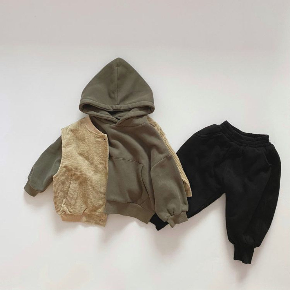 MyKids-USA® Baby Solid Color Long Sleeves Fleece Thermal Hoodies In Outfit Wearing