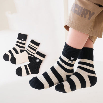 MyKids-USA® Kids Unisex Embroidery Pattern Comfortable Crew Socks Set