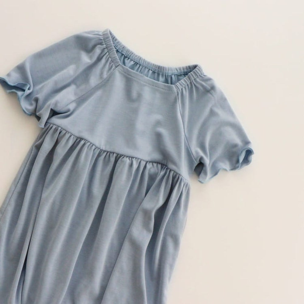 Baby Girl Solid Color Ruffle Design Square Collar Tops Combo Shorts Sets