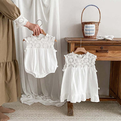 Baby Girls Lace Design Sleeveless Bodysuit/Dress