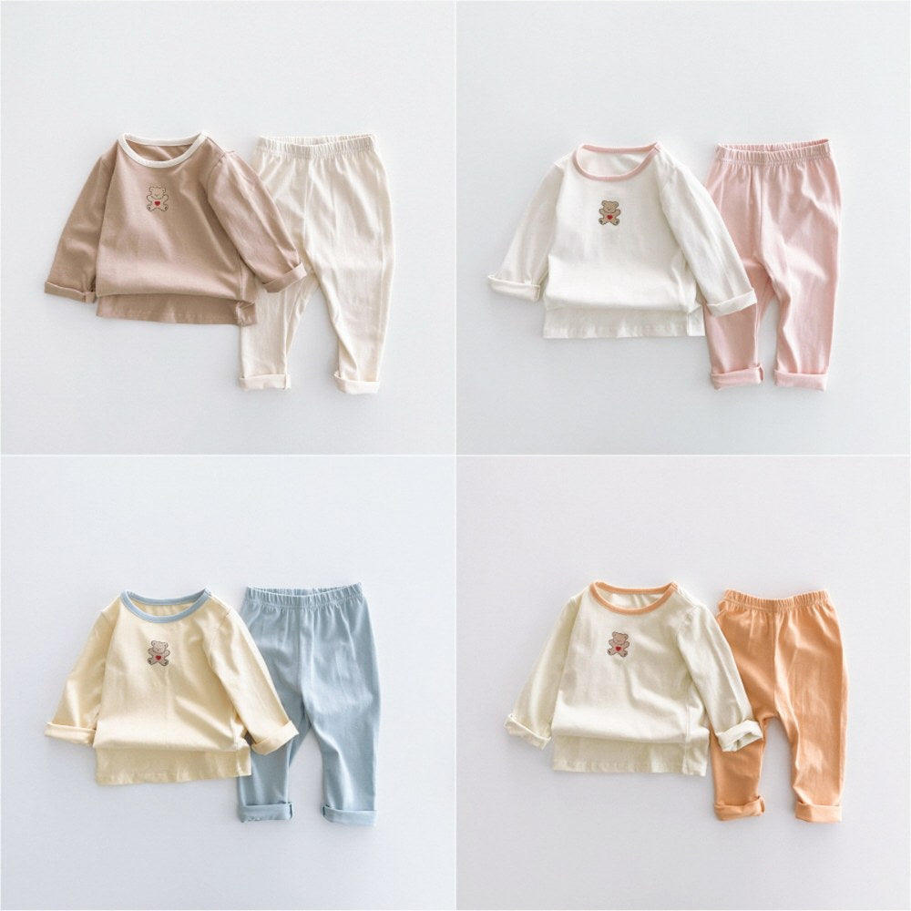 Baby Kids Long Sleeves Teddy Bear Pattern Top and Solid Color Pants 2-piece Pajamas Clothing Set
