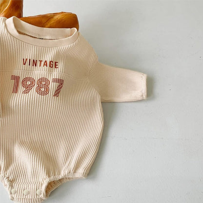 Baby Long Sleeves Vintage Letters Pattern Bodysuit