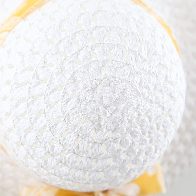 Robe de fronde de conception patchée d'arc de modèle de fleur de bébé en été avec le chapeau 