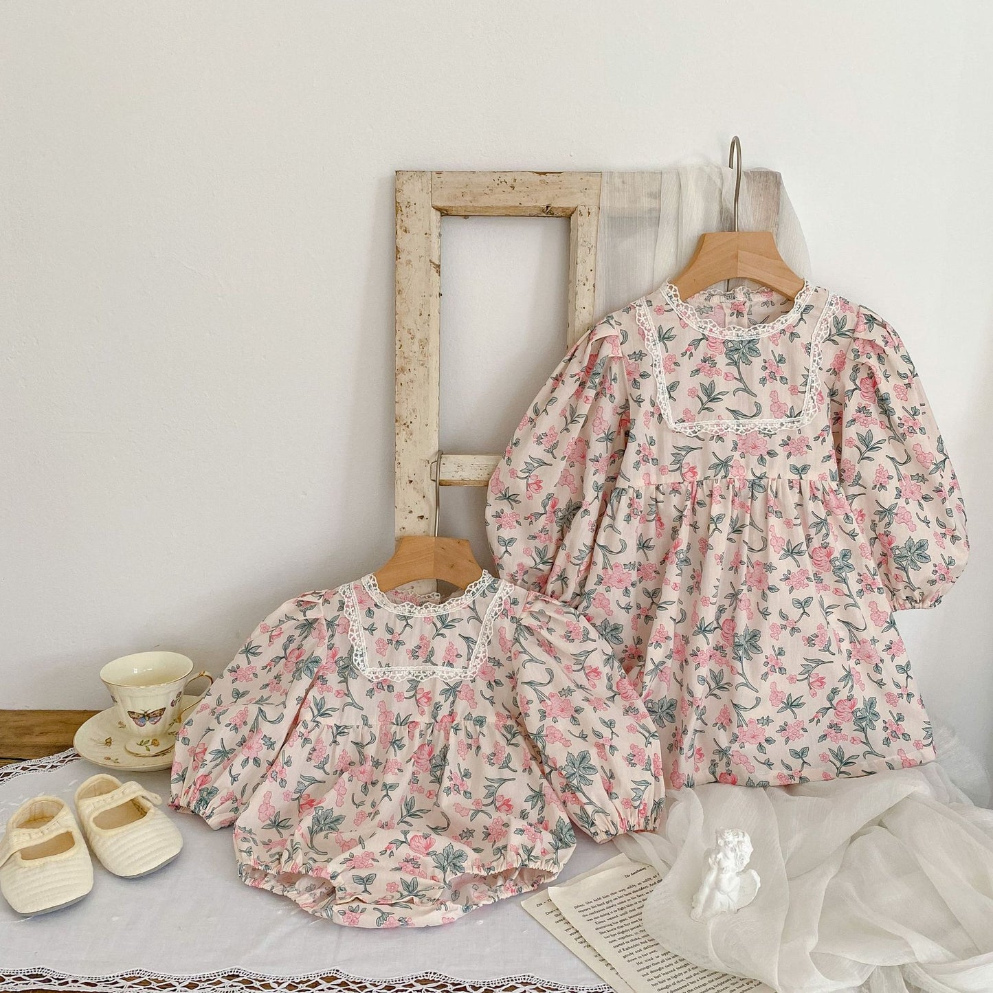 Baby Girl Flower Print Pattern Mesh Patchwork Design Onesies & Dress