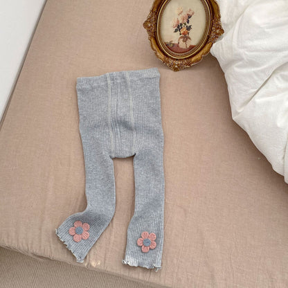 Baby Girl Solid Color Flower Patched Design Fashion Thin Style Pants