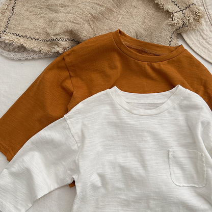Chemise décontractée à design patché pour bébé de couleur unie 
