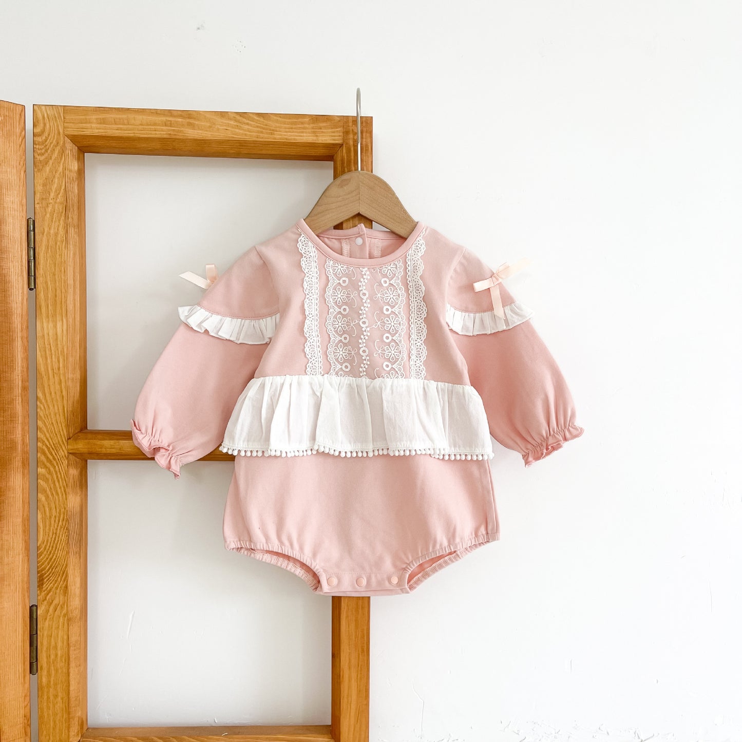 Baby Girl Round Collar Long-Sleeved Solid Combo Hollow-Out Design